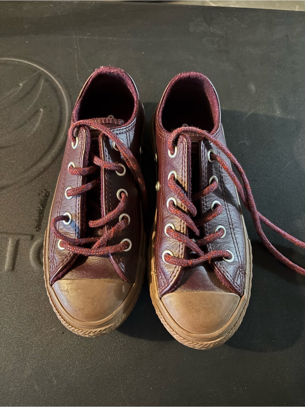 Converse Kids leather Low-Top Sneakers in Burgundy